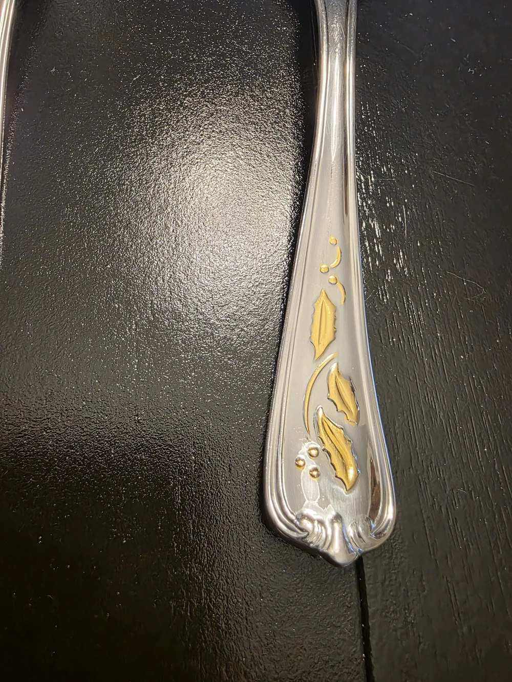 50 Piece Lenox Golden Holiday Stainless Flatware Setting For 9 Beautiful!!